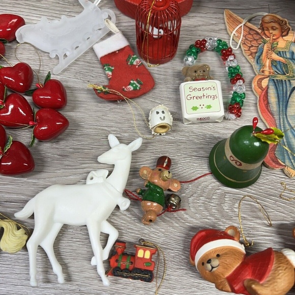 Vintage Lot Christmas Tree Ornaments Yarn Plastic Felt Wood Handmade Assorted - Picture 11 of 16